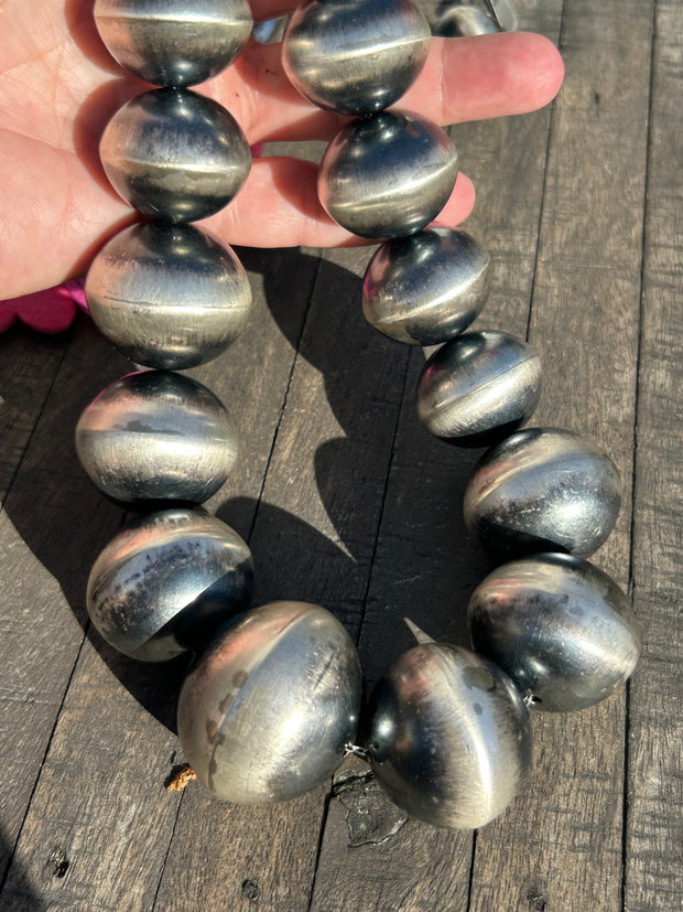 32"  Graduated Navajo Pearls