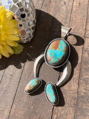 #8 Naja Pendant