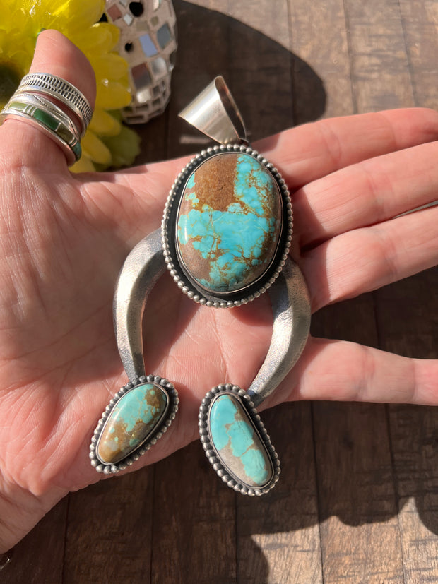#8 Naja Pendant