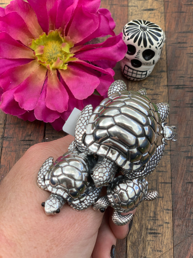 Adjustable "Family of Turtles" Ring