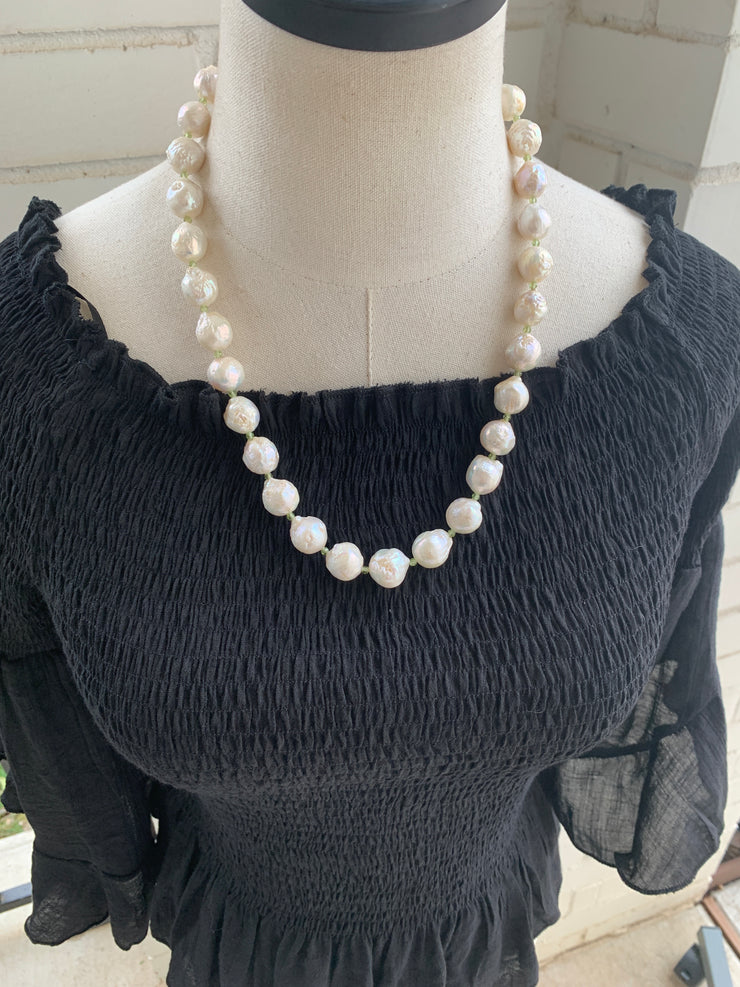 23" Freshwater Pearl and Peridot Necklace