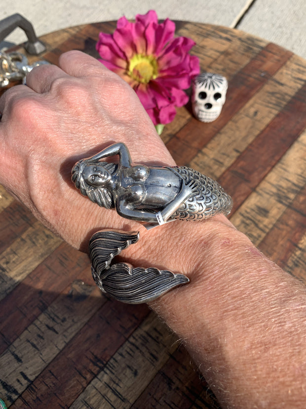 Mermaid Hinge Cuff